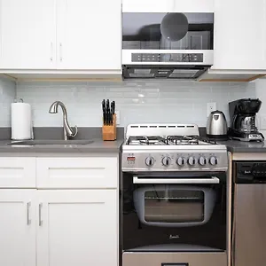 Apartment Chelsea South 30 Day Stays